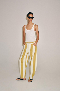 ZARA ДЖИНСЫ TAPERED С ВЫСОКОЙ ПОСАДКОЙ И ПРИНТОМ — ZW COLLECTION, ПОЛОСКИ