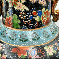 Пара больших интерьерных ваз. Сацума. Фарфор, роспись, селадон. Япония. Нач. ХХ в.