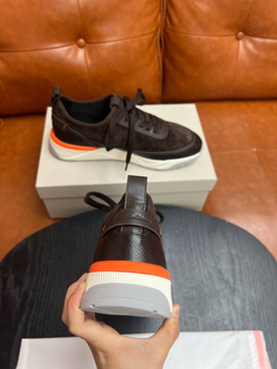 Кроссовки Santoni