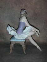 Статуэтка. Фарфор. Премьера Балерина на стуле. Lladro. Испания