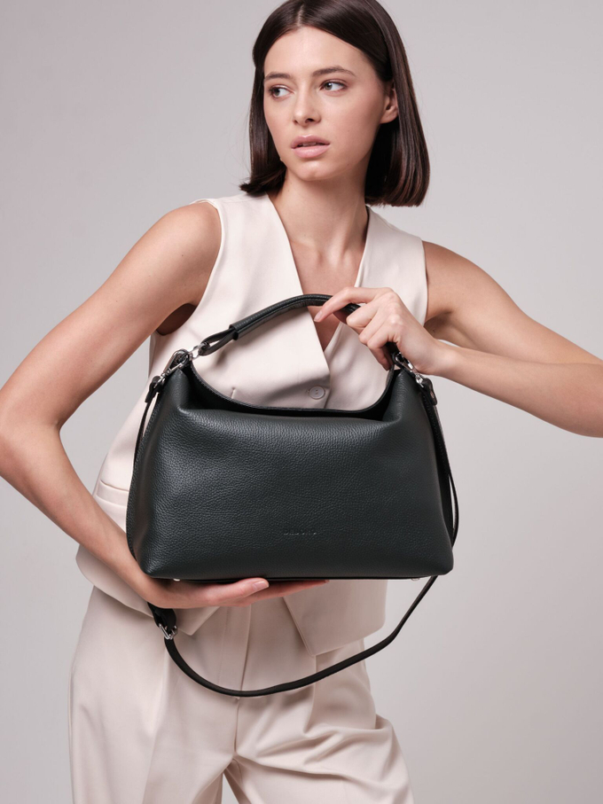 Сумка кожаная на плечо темно-зеленая