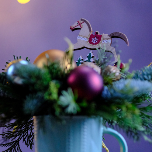 Купить Композиция новогодняя #715 «‎Лошадка» в синей кружке