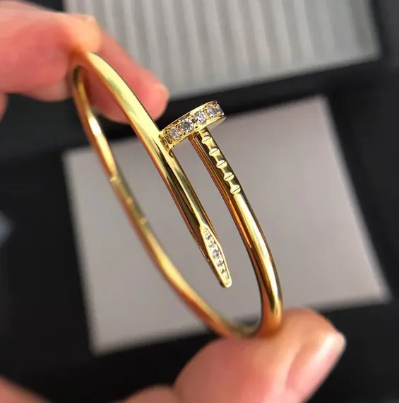 Браслет женский CARTIER JUST UN CLOU, золото 18 карат