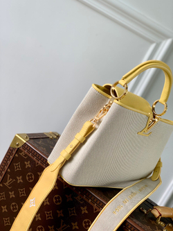 Louis Vuitton Capucines BB