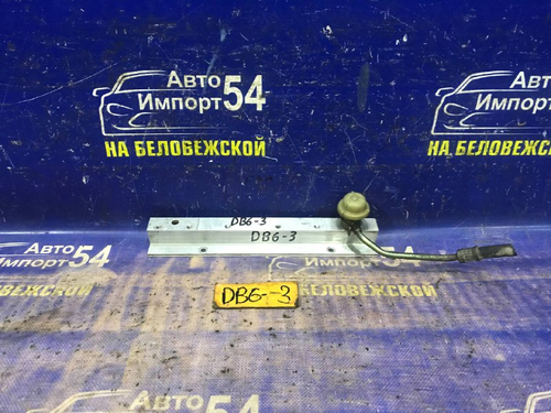 Топливная рейка Honda INTEGRA 2000