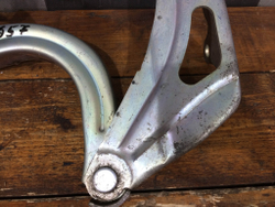 Петля капота правая Kia Sportage 3 10-16 Новая 791203W000