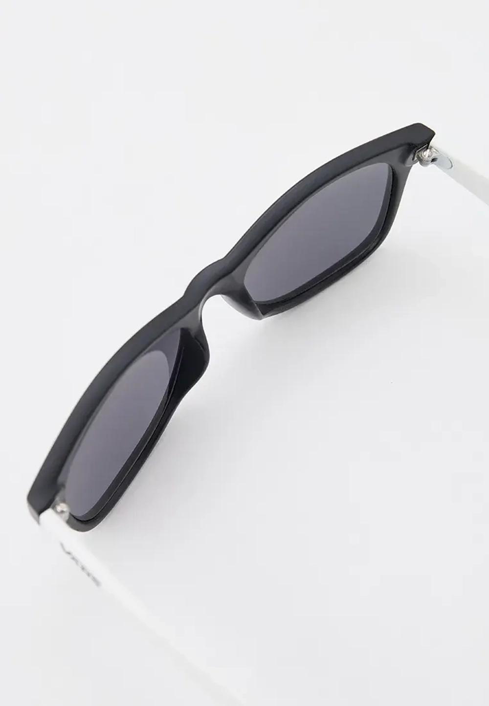 Очки Vans SPICOLI 4 SPICOLI 4 SHADES BLACK-WHITE