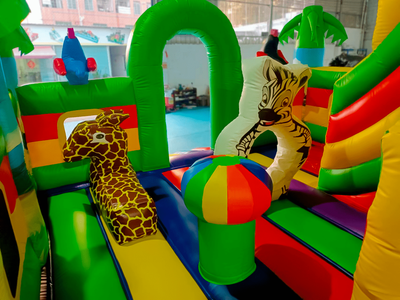 Коммерческий надувной батут «Сафари-джунгли», 5x5x3 м