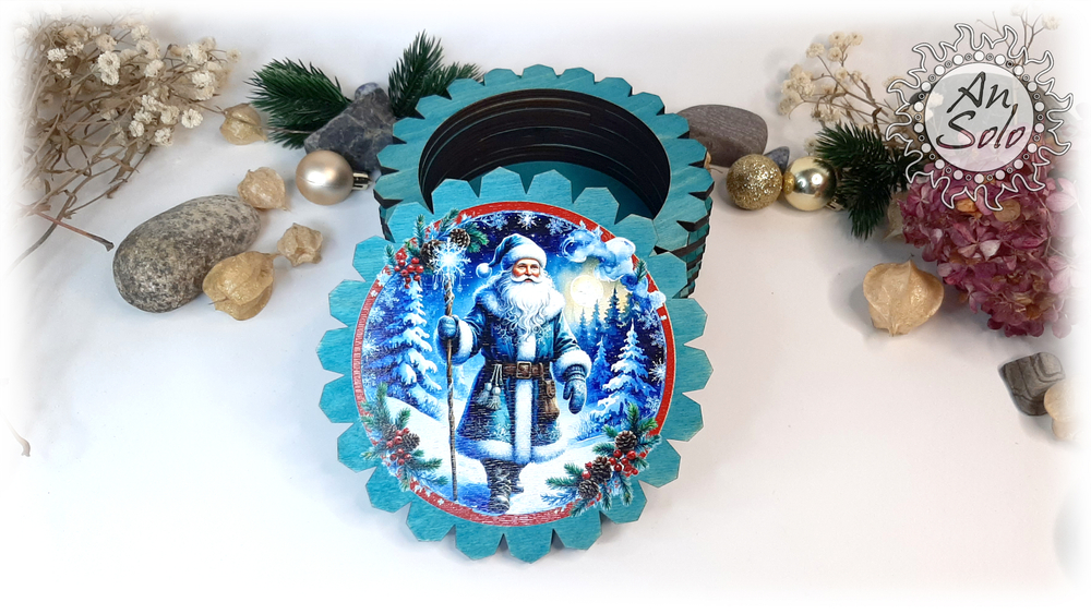 Большая деревянная шкатулка "Дед Мороз"