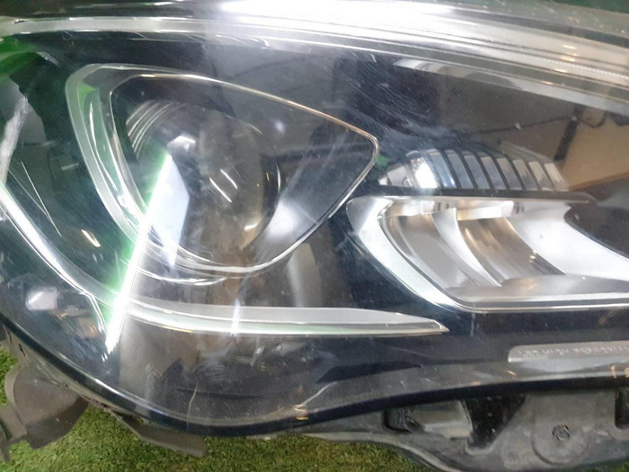 Фара правая Mercedes CLA C117 (2016-2019) LED