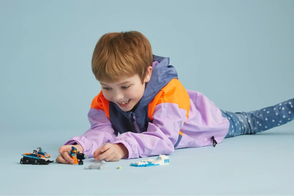 Конструктор LEGO City 60376 Снегоход «Исследователь Арктики»