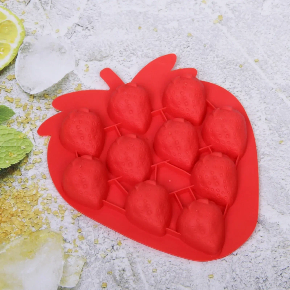 Форма для льда силиконовая «Клубничка» 18*16см, цвета микс