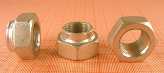 Гайка 18х1.50 ступицы 2101 (БЕЗ точки) (ОАО «БелЗАН») 1102 (левая сторона с правой резьбой) 525