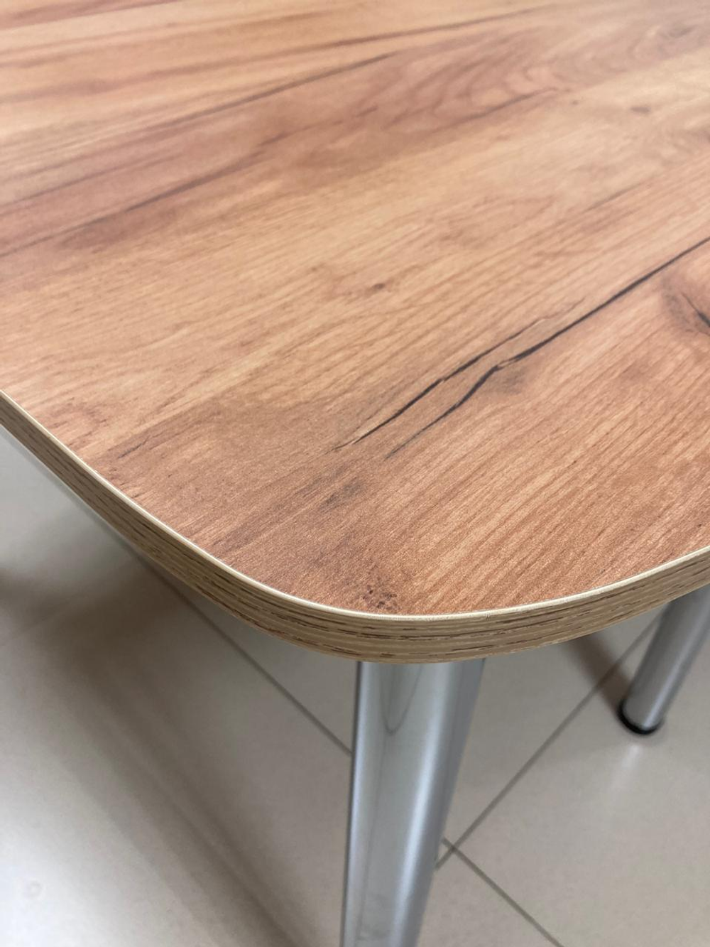 Стол разд ЛДСП подстолье прямое хром Царг.пояс дуб крафт золотой Ст-ца дуб крафт золотой