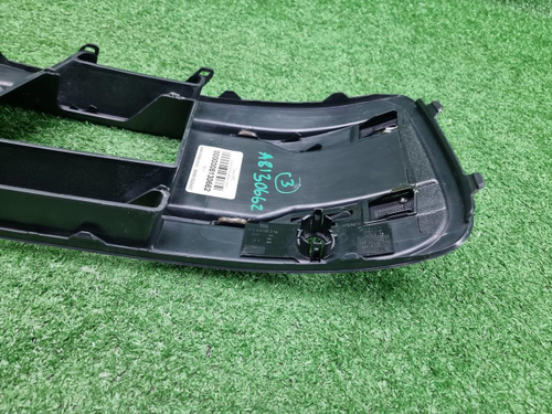Накладка переднего бампера правая Audi Q7 2 15-19