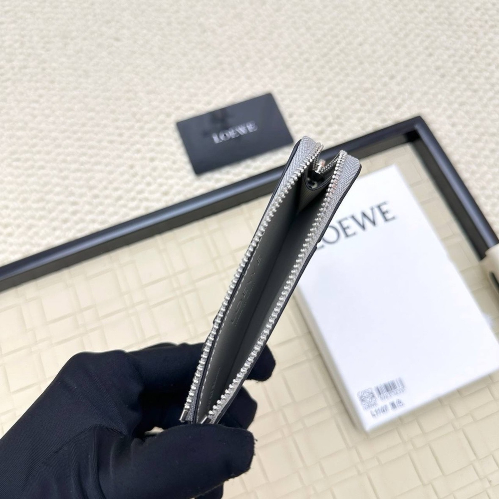 Картхолдер Loewe