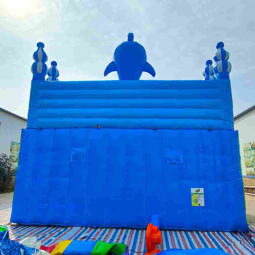 Коммерческий надувной батут с горкой «В гостях у моря»  10*6*6,1 м.