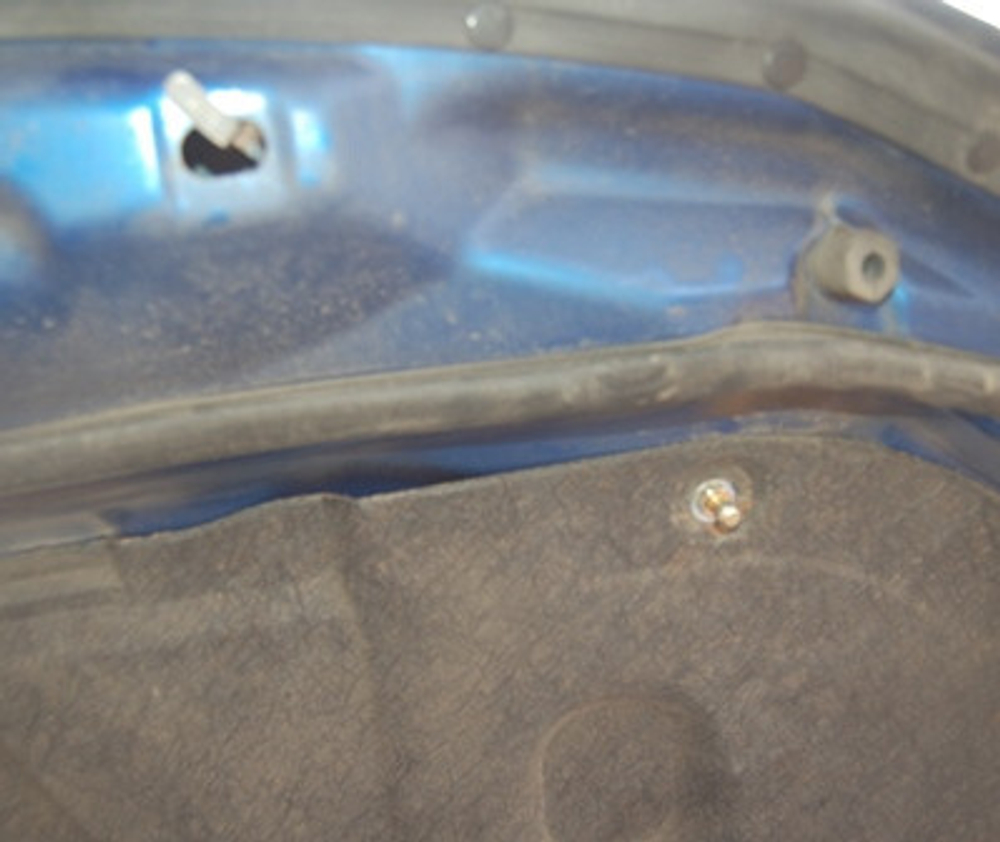 Амортизатор (упор) капота на Mazda 6 08-02/1(с 2002 по 2007 г.в.)Autoinnovation