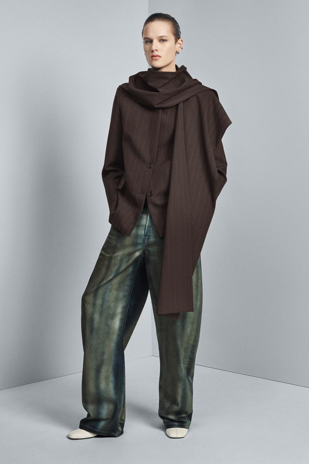 ZARA БЛЕЙЗЕР В ТОНКУЮ ПОЛОСКУ С ШАРФОМ — ZW COLLECTION LIMITED EDITION, КОРИЧНЕВЫЙ