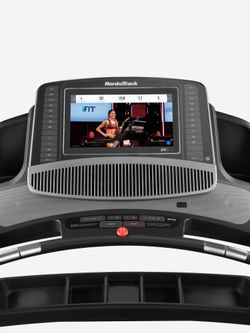 NordicTrack Commercial 2450