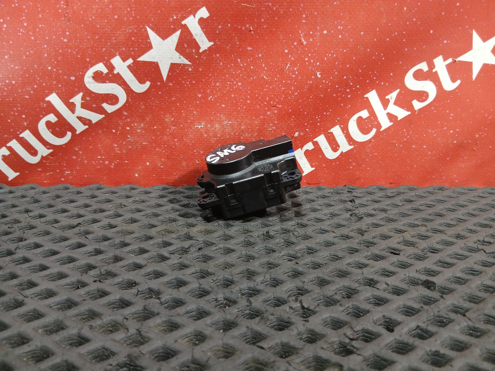 Моторчик заслонки отопителя