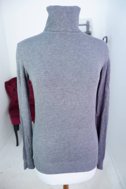 Водолазка в рубчик базовая, маркировка M, визуально на 46 размер