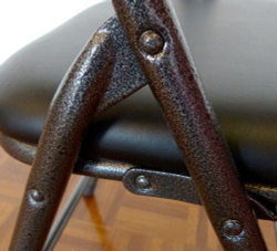 Стул для занятий йогой с бэкбендером