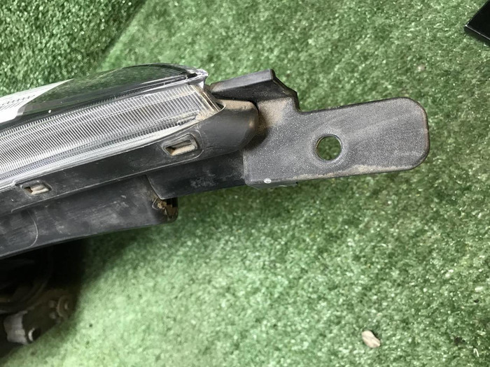 Фара правая Kia Rio 4 FB (2020-2022) галоген