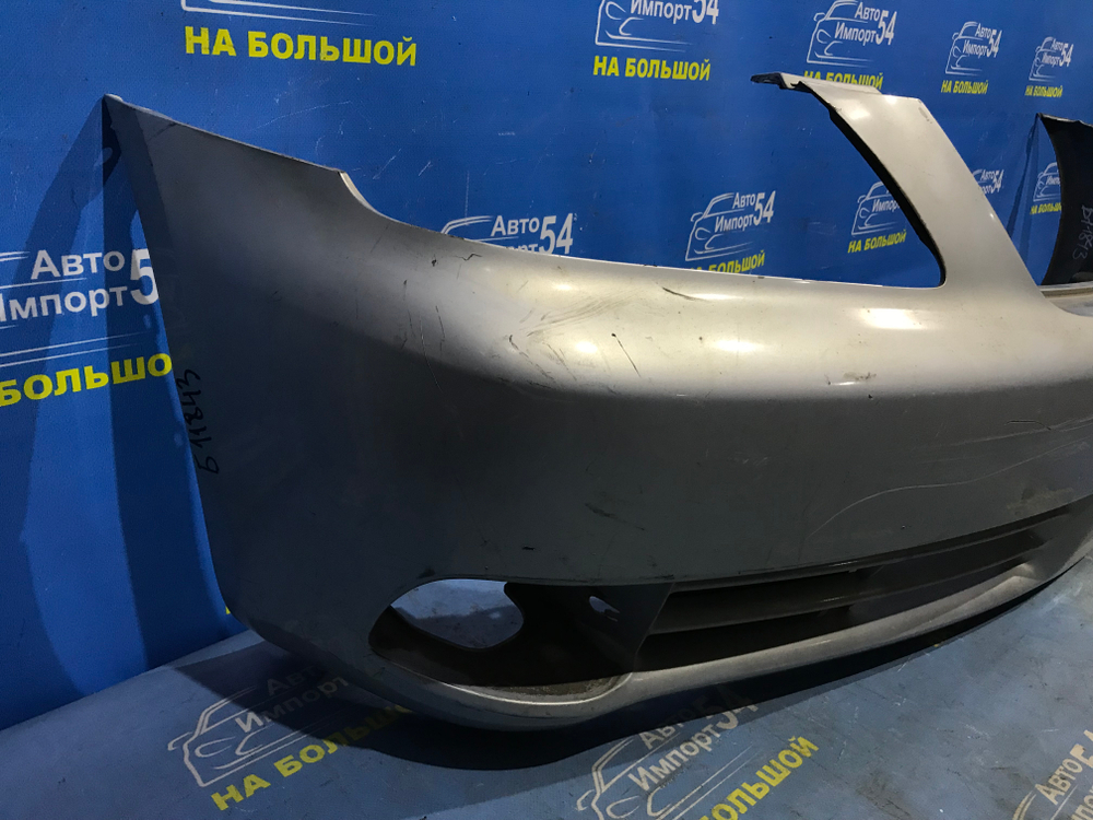 Бампер передний TOYOTA CROWN 2003-2005