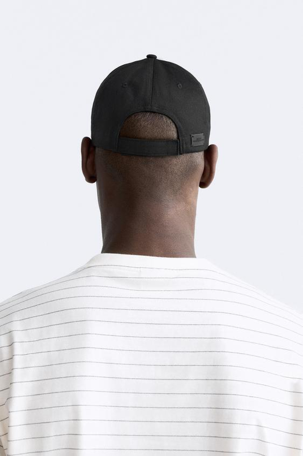 ZARA БАЗОВАЯ КЕПКА, ЧЕРНЫЙ