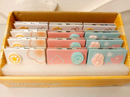 Зеркало складное "Daisies"