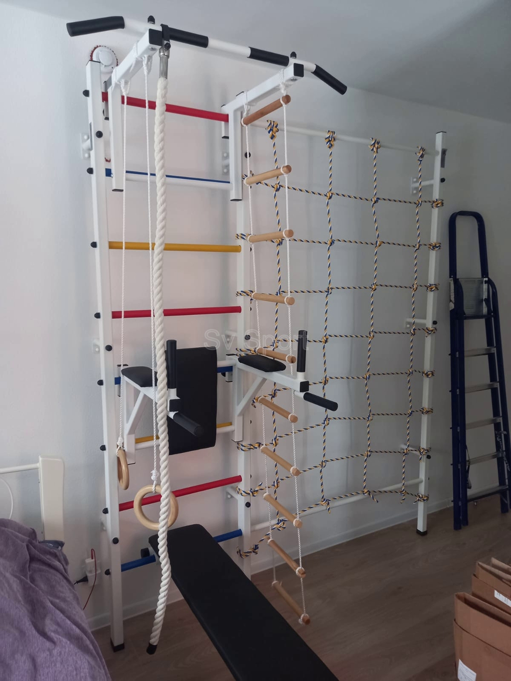 Монтаж шведской стенки Sv Sport с канатным лазом в бетонные, кирпичные стены