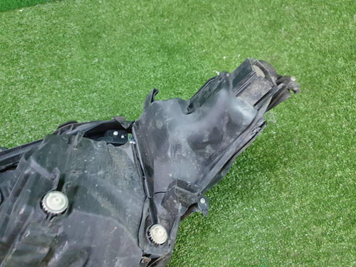 Битая Фара правая Toyota Camry xv70 (2017-2021) LED