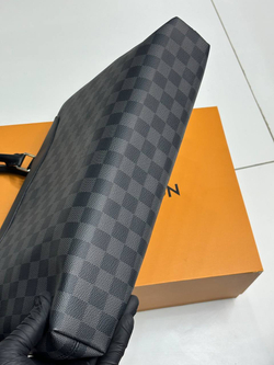 Портфель Louis Vuitton