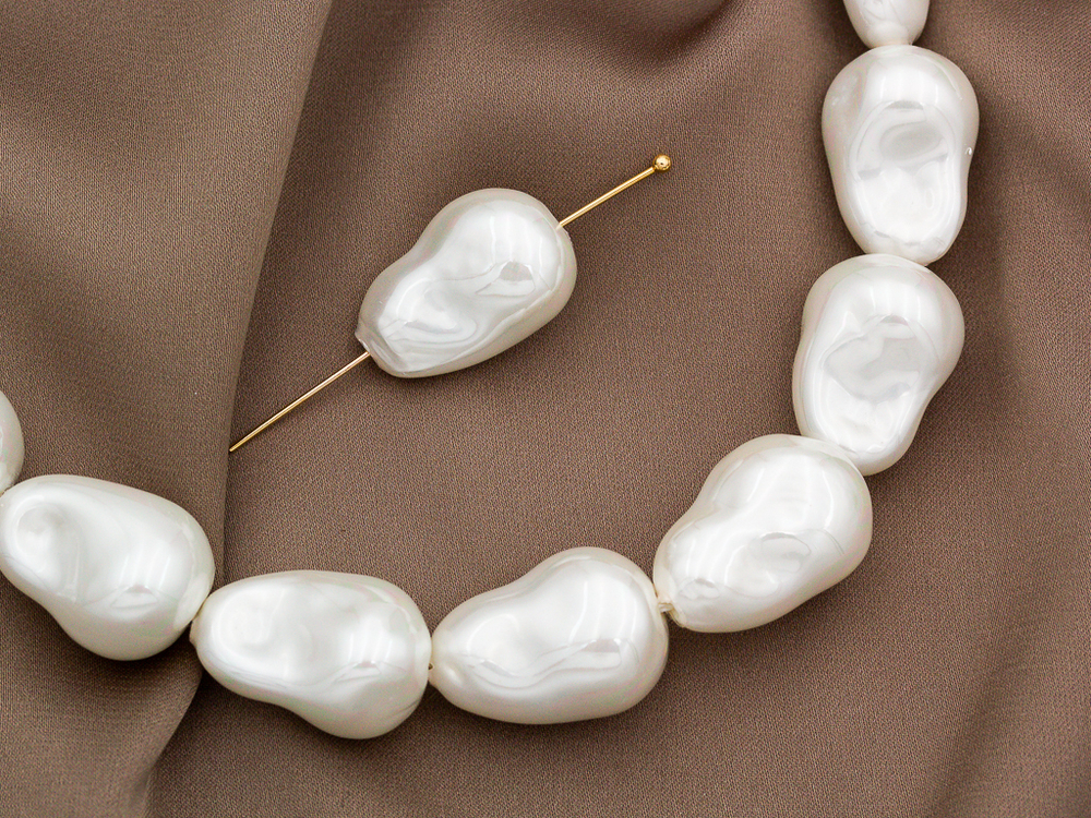 мб-б2115 Майорка барочная белая 21*15мм, шт