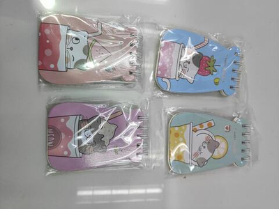 Блокнот "Кошка" на спирали 9*12см 60л жесткая обложка. 3 вида микс