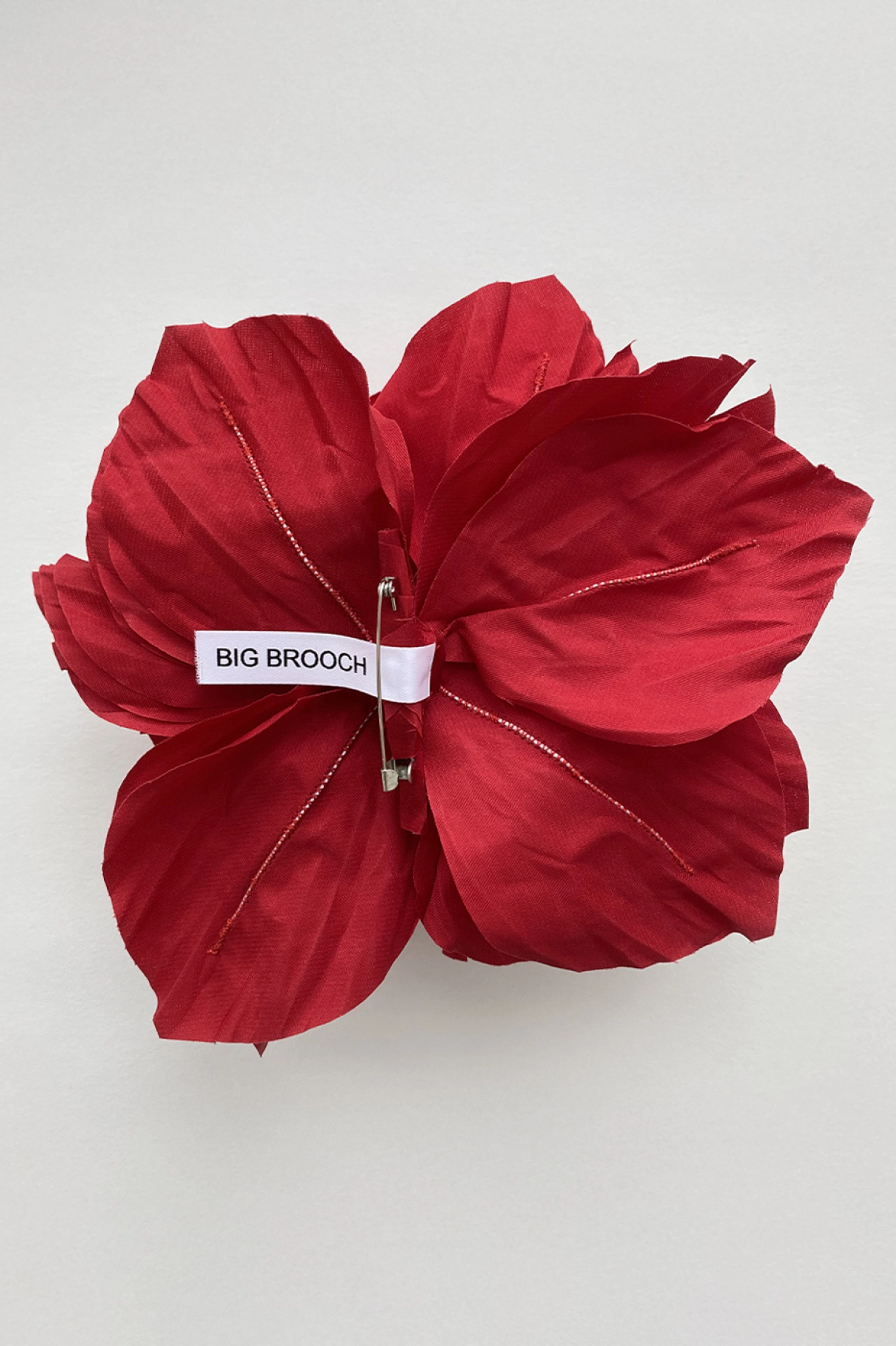 Брошь BIG BROOCH Pion красный 15 см