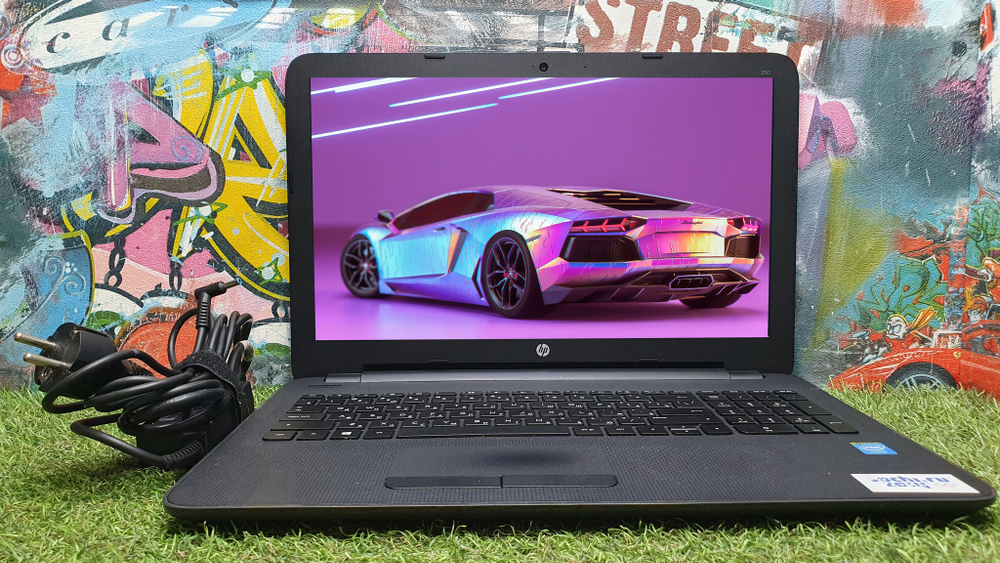 Ноутбук HP Celeron/4GB