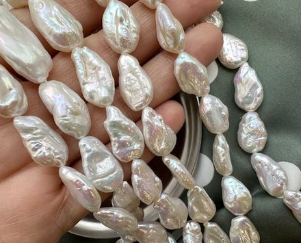 Жемчуг барочный бусина 10-11мм (1 штука)