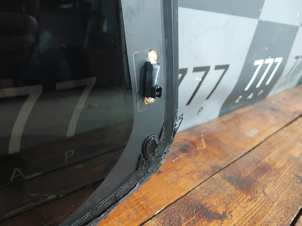 Стекло багажника правое Lexus LX 3 07-15 Б/У Оригинал 6271060E30