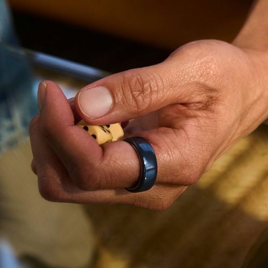 Умное кольцо Oura Ring 4 Ceramic Midnight