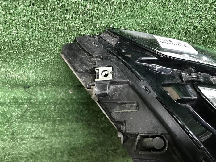 Фара правая Genesis G70 (2020-н.в.) LED