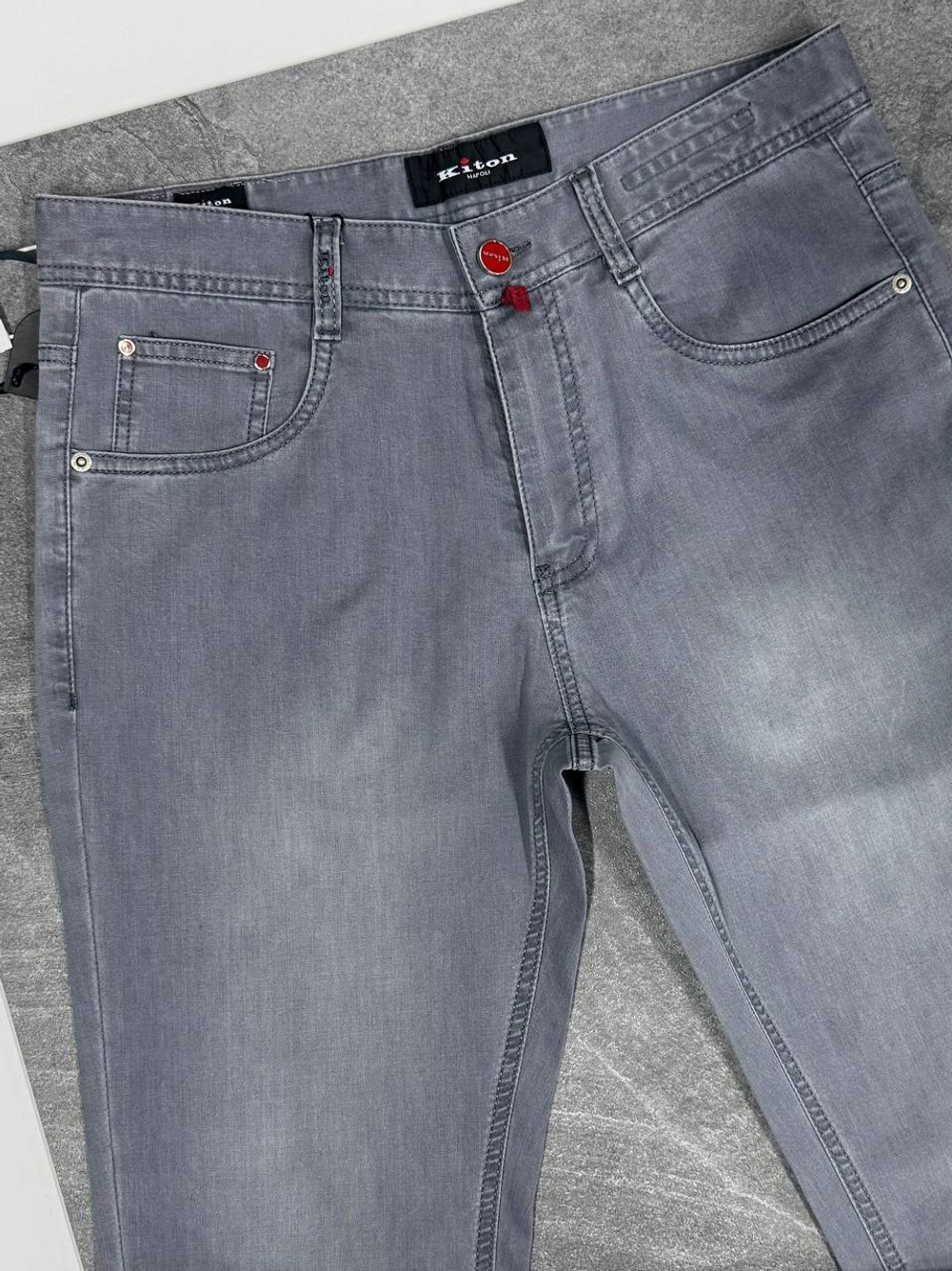 Джинсы Kiton