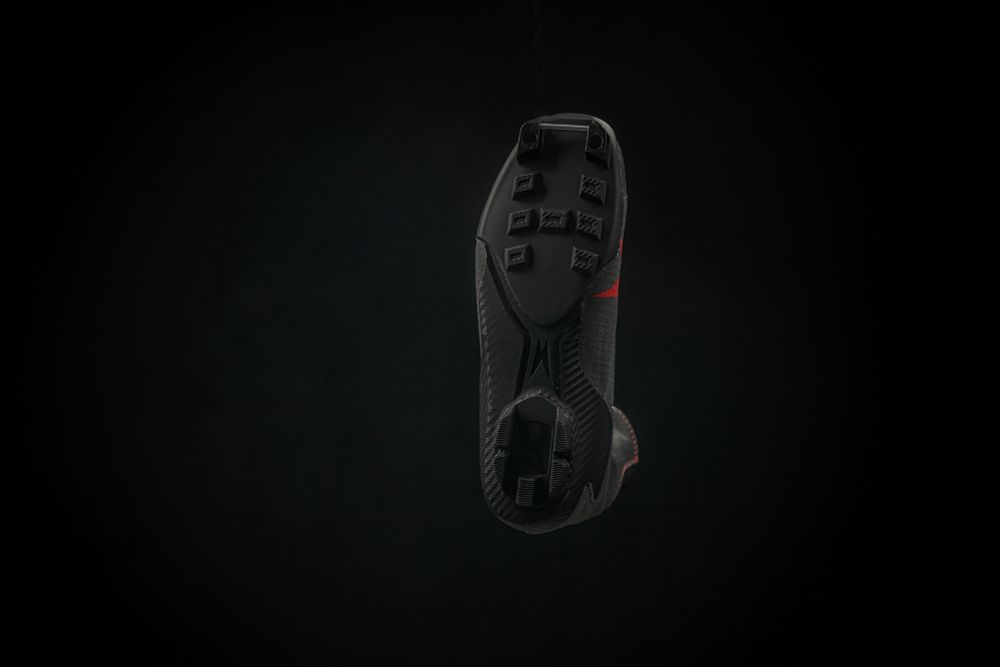 Профессиональные лыжные ботинки Madshus RACE PRO BOA® CLASSIC (2025/2026) для классического хода