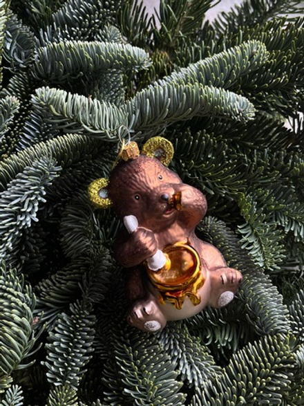 Новогодняя игрушка Мишка с бочонком меда стекло
