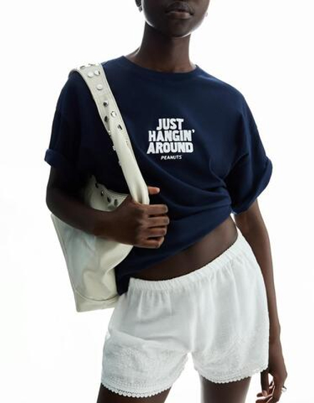 BERSHKA Футболка с коротким рукавом и принтом Peanuts, темно-синий