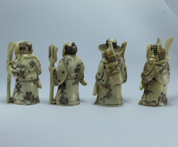 Набор нэцкэ Четыре самурая