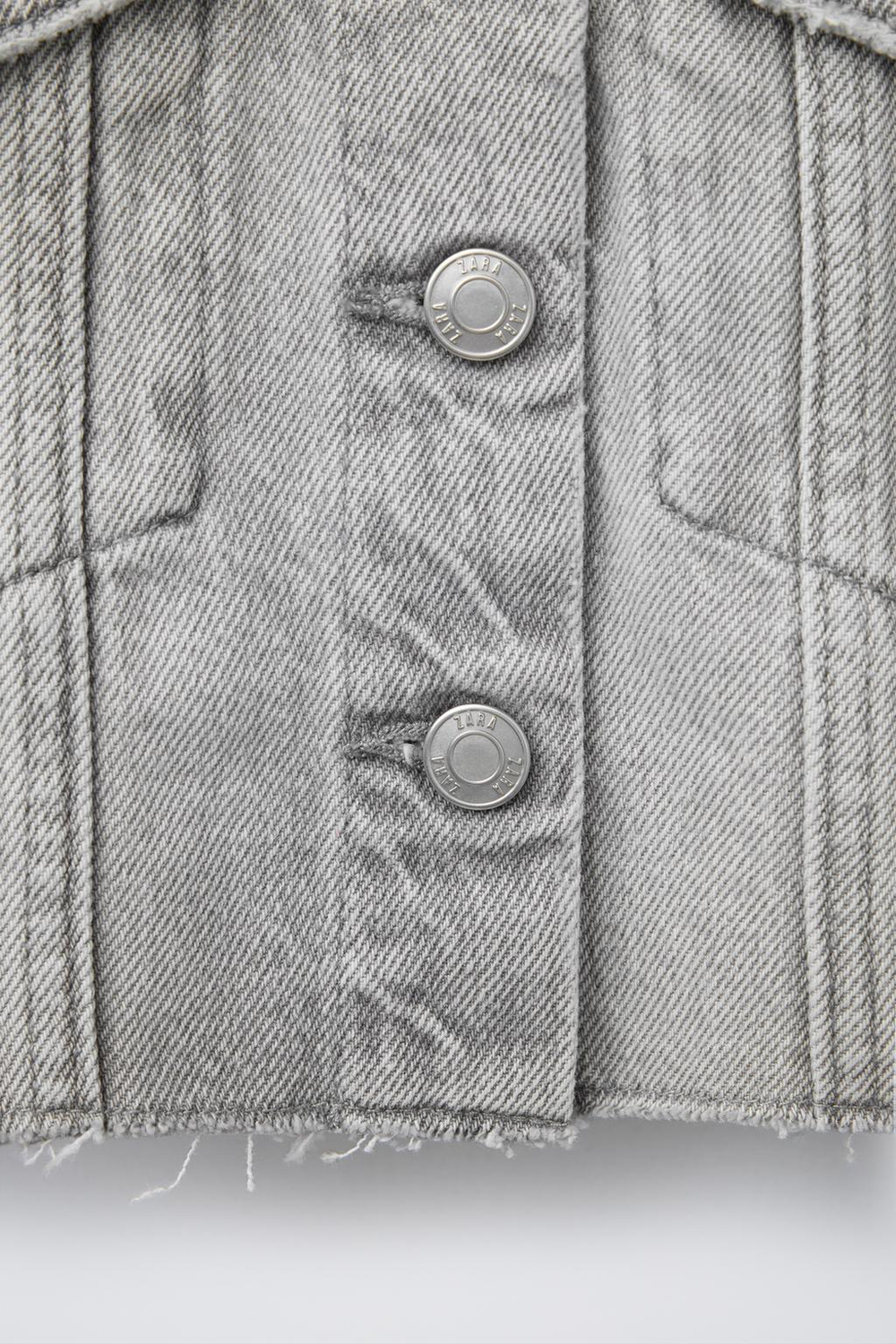 Джинсовая куртка cropped