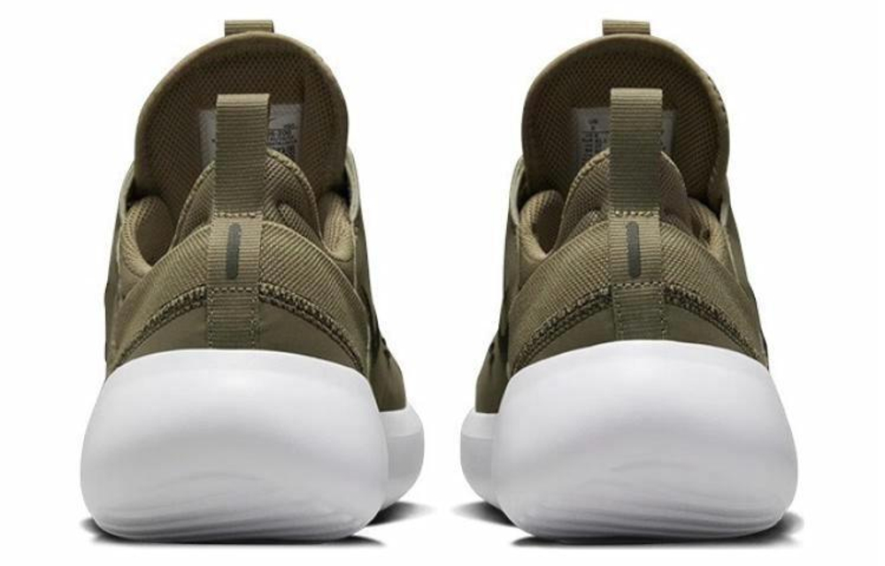 Кроссовки Nike