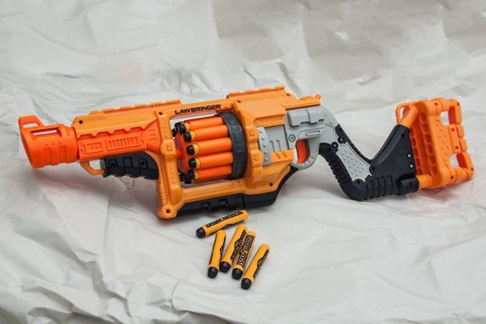 Nerf: Бластер Думлэндс "Законник" B3189